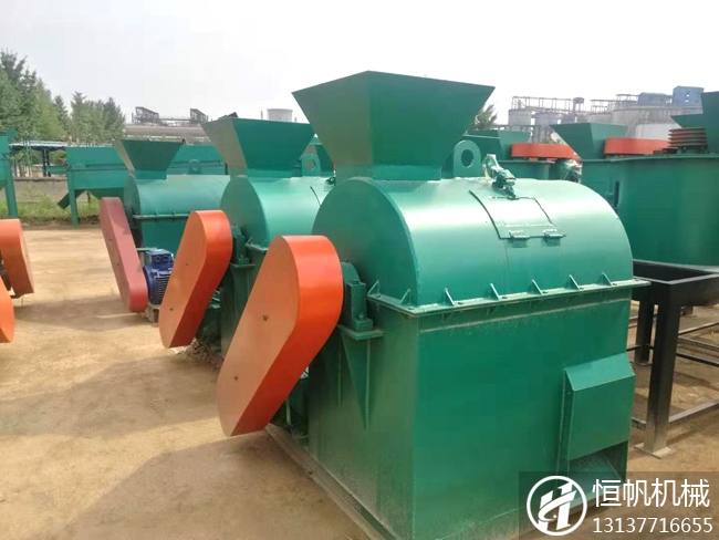 有机肥生产线厂家必备,有机肥制作方法(图2) 有机肥粉碎机